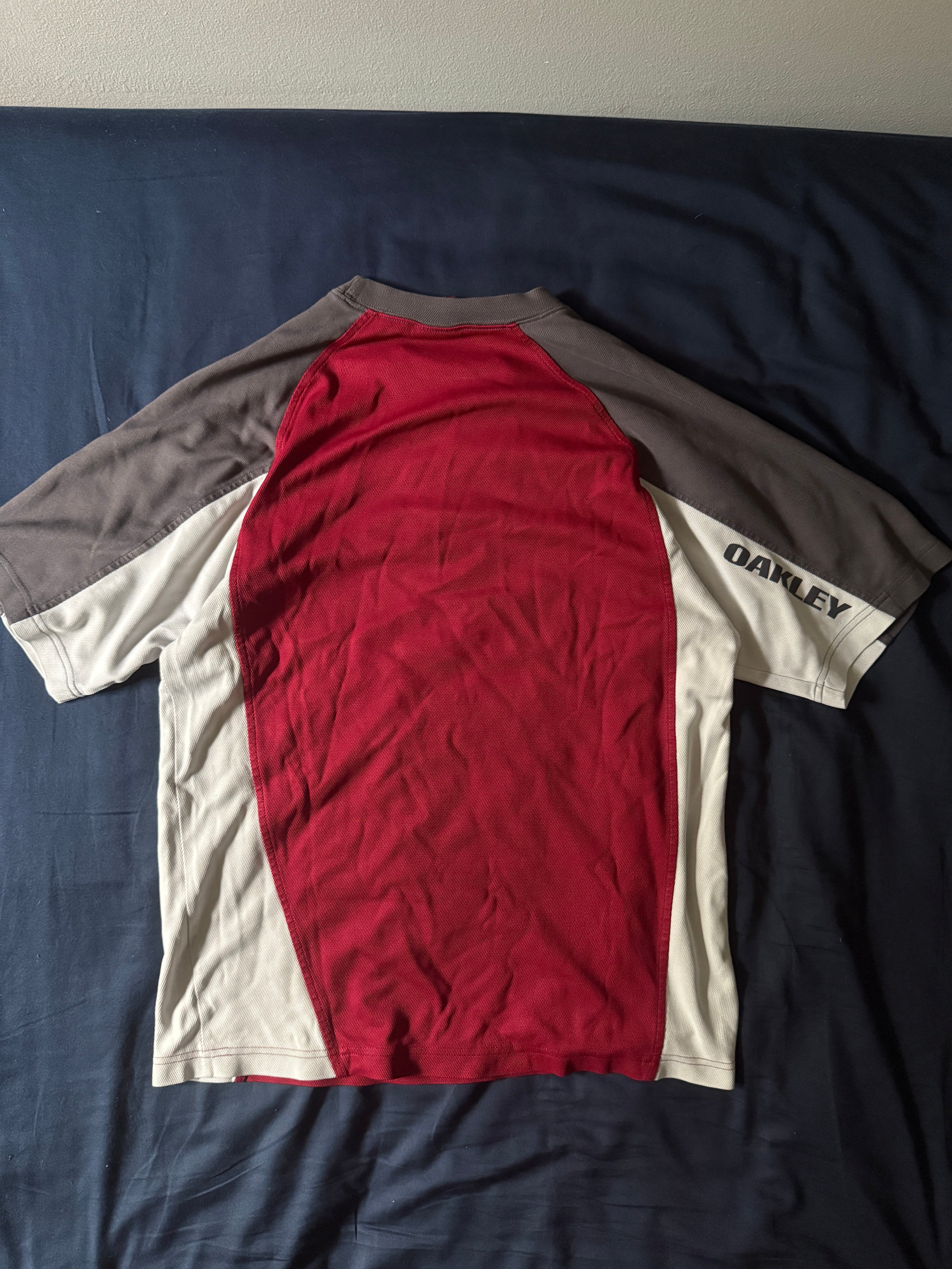 Vintage Oakley Three Tone T Shirt - M
