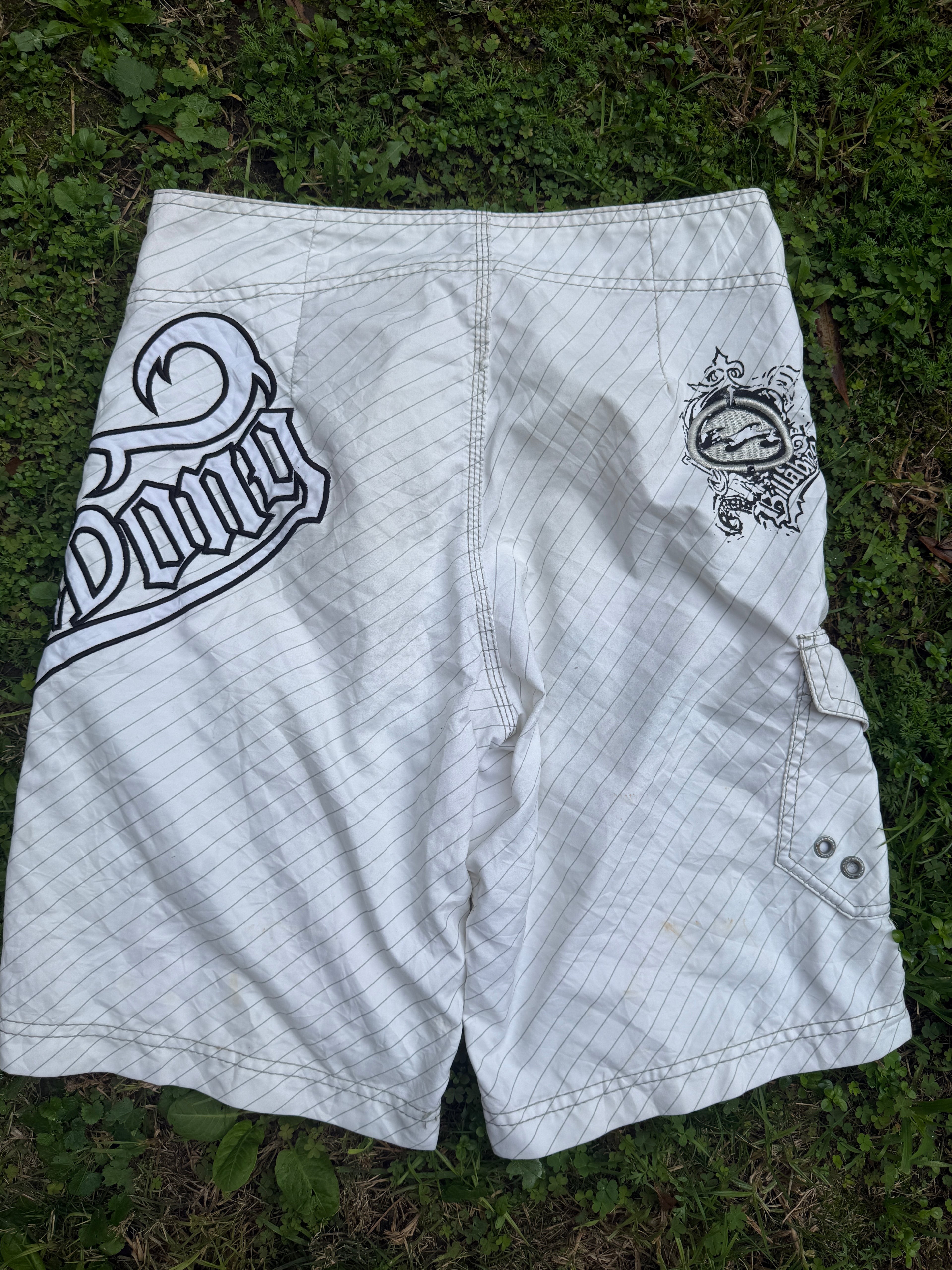 Pinstripe Billabong SpellOut - 30