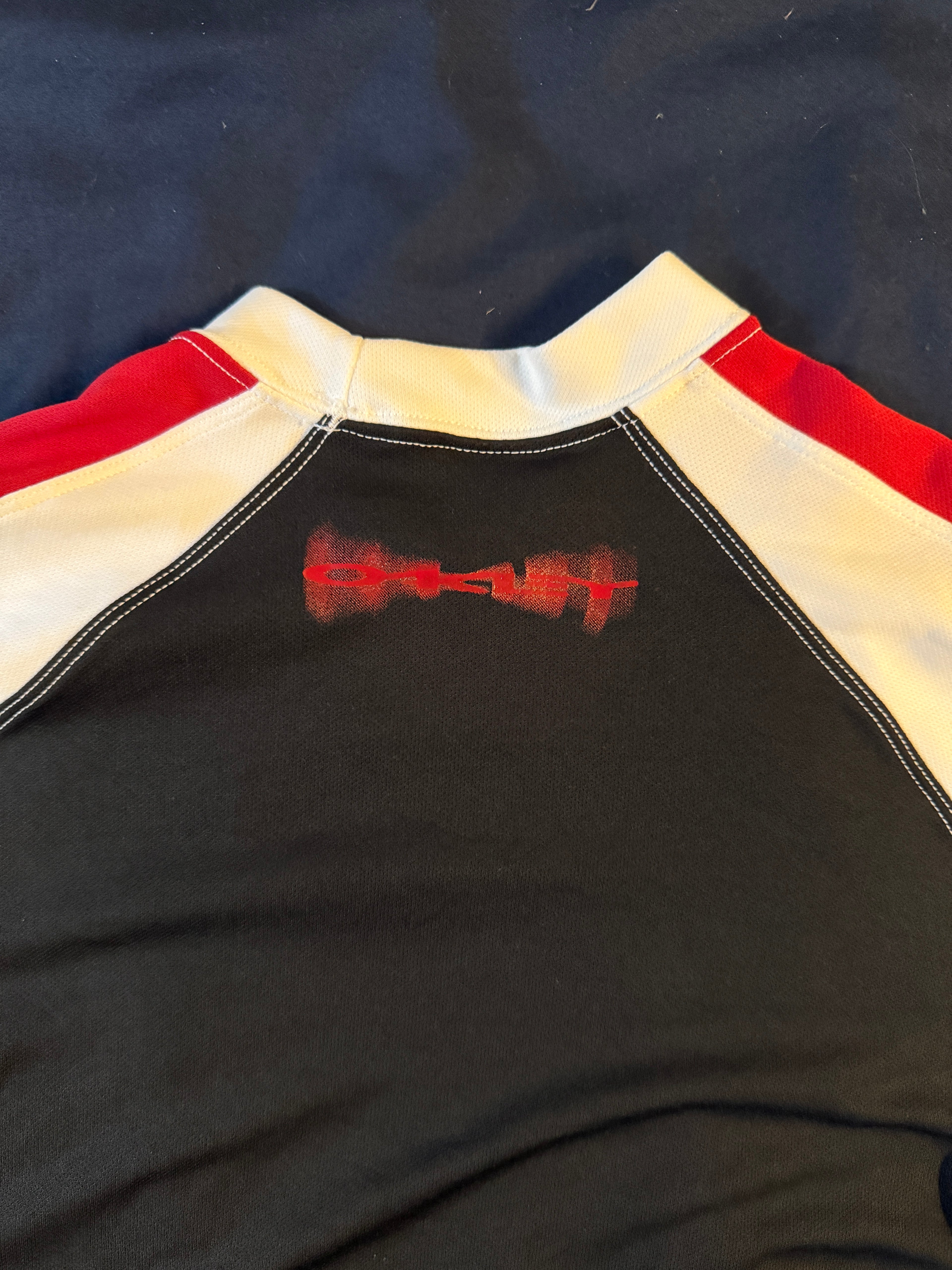 Vintage Three Tone Oakley T Shirt - L