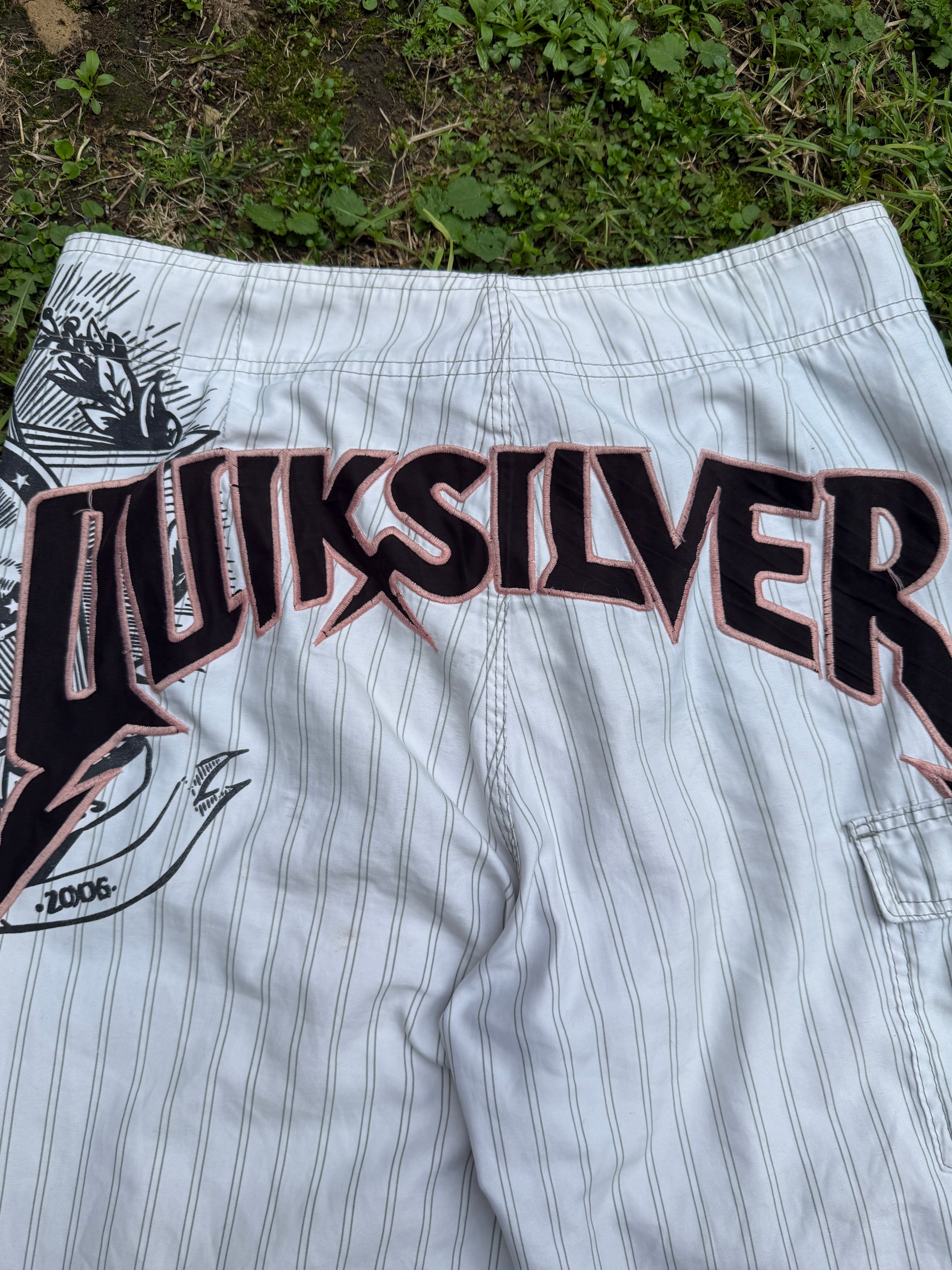 Pinstripe Quicksilver SpellOut - 32