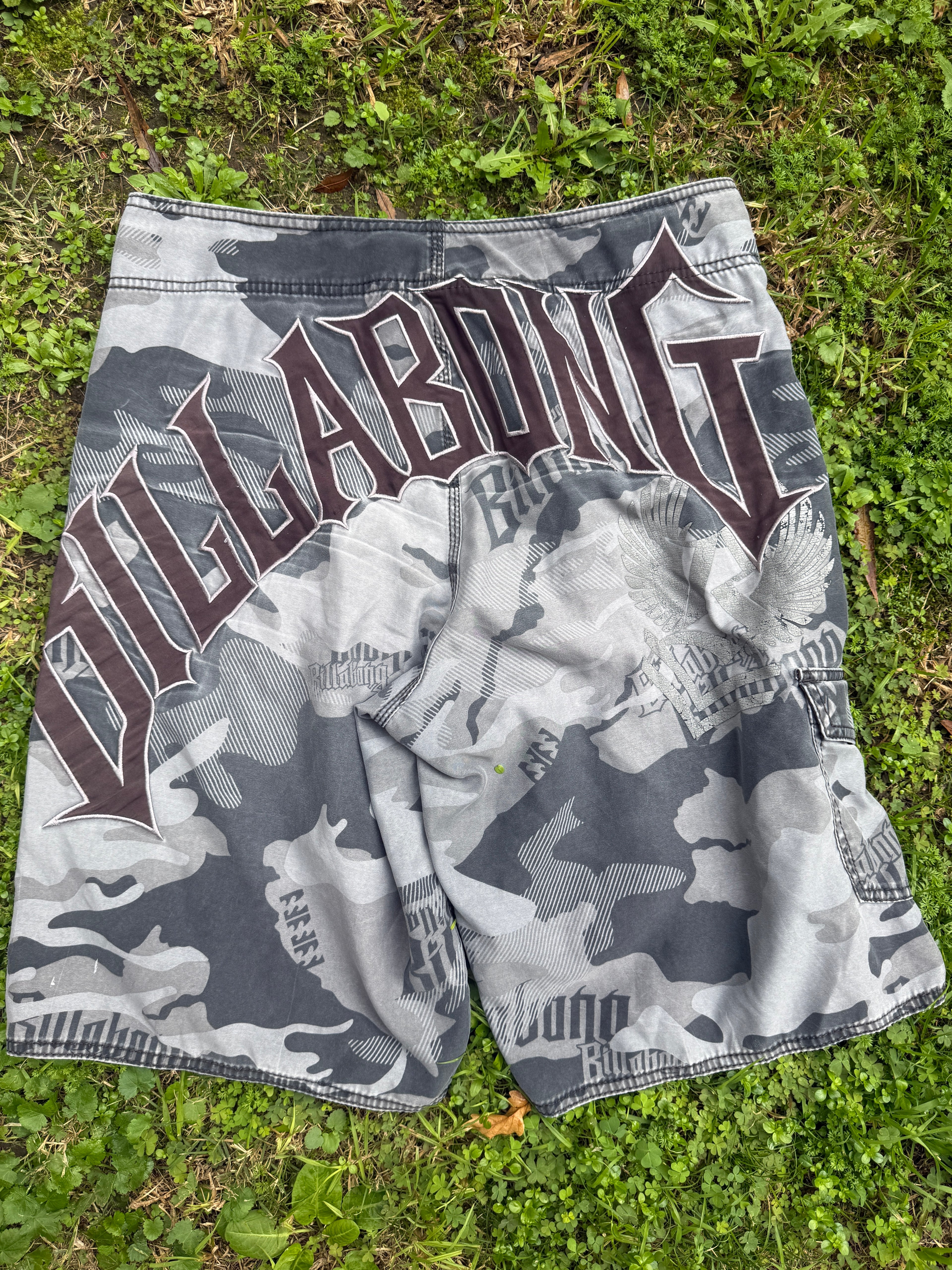 Camo Billabong SpellOut - 32