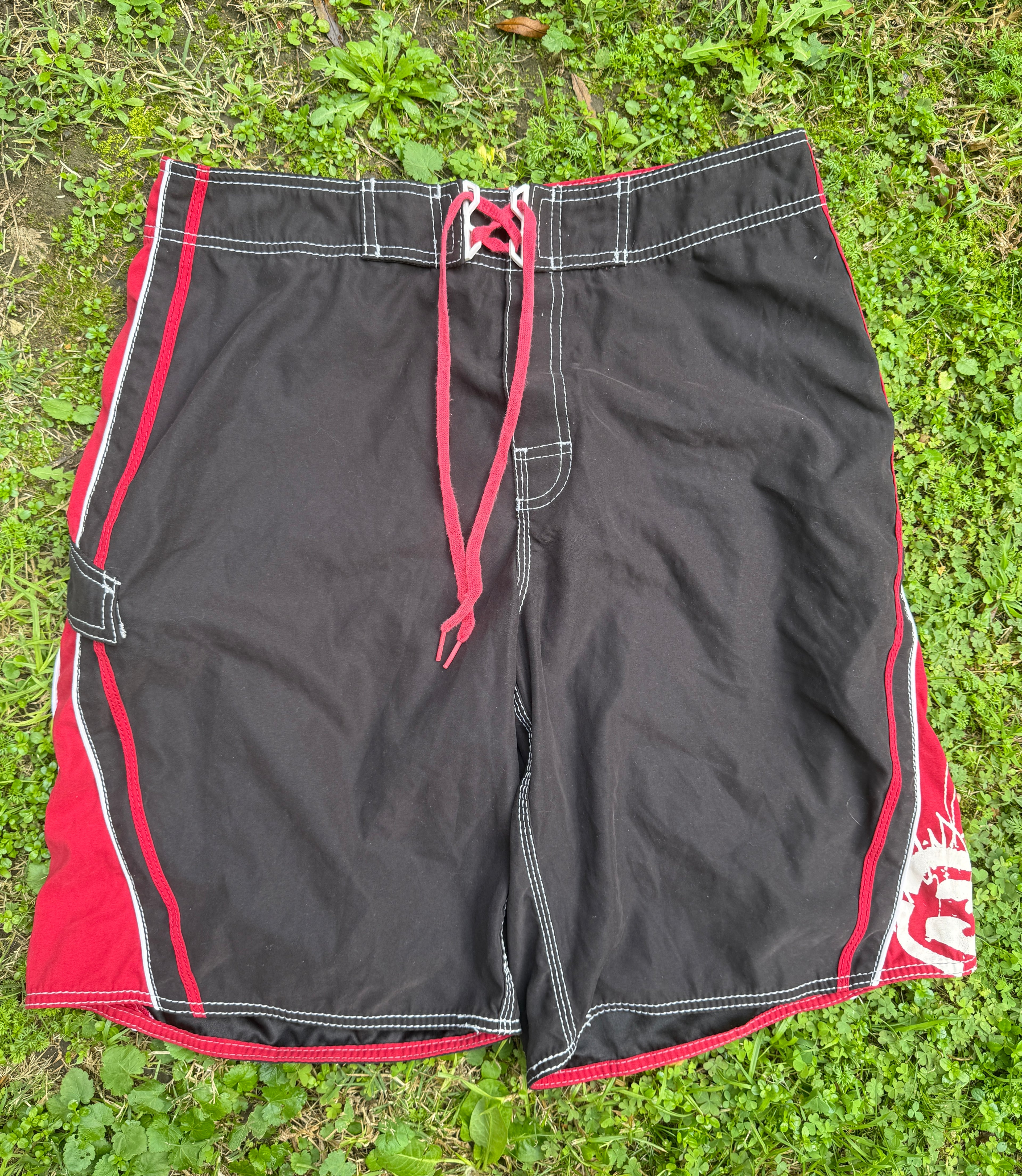 Vintage Billabong Boardies - 33/34