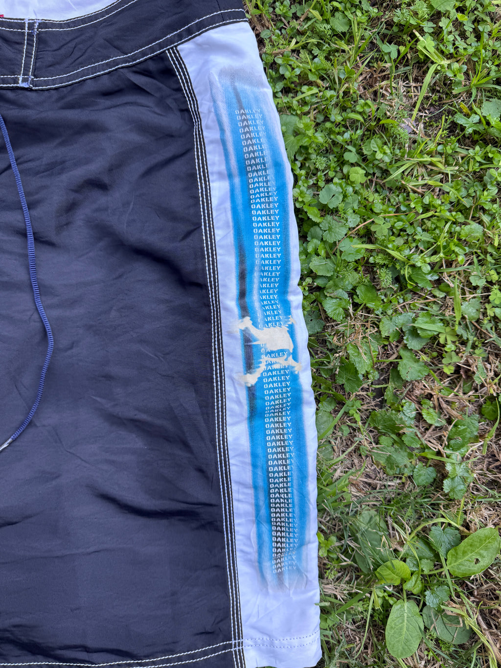 RARE Oakley Skull Boardies - 34