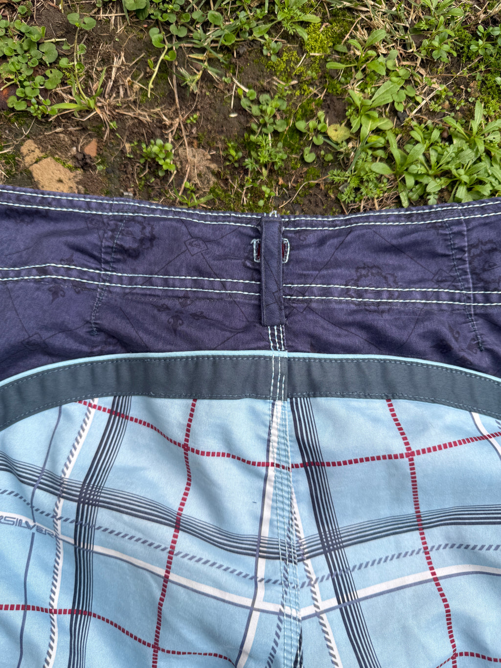 Vintage Quicksilver Boardies - 32