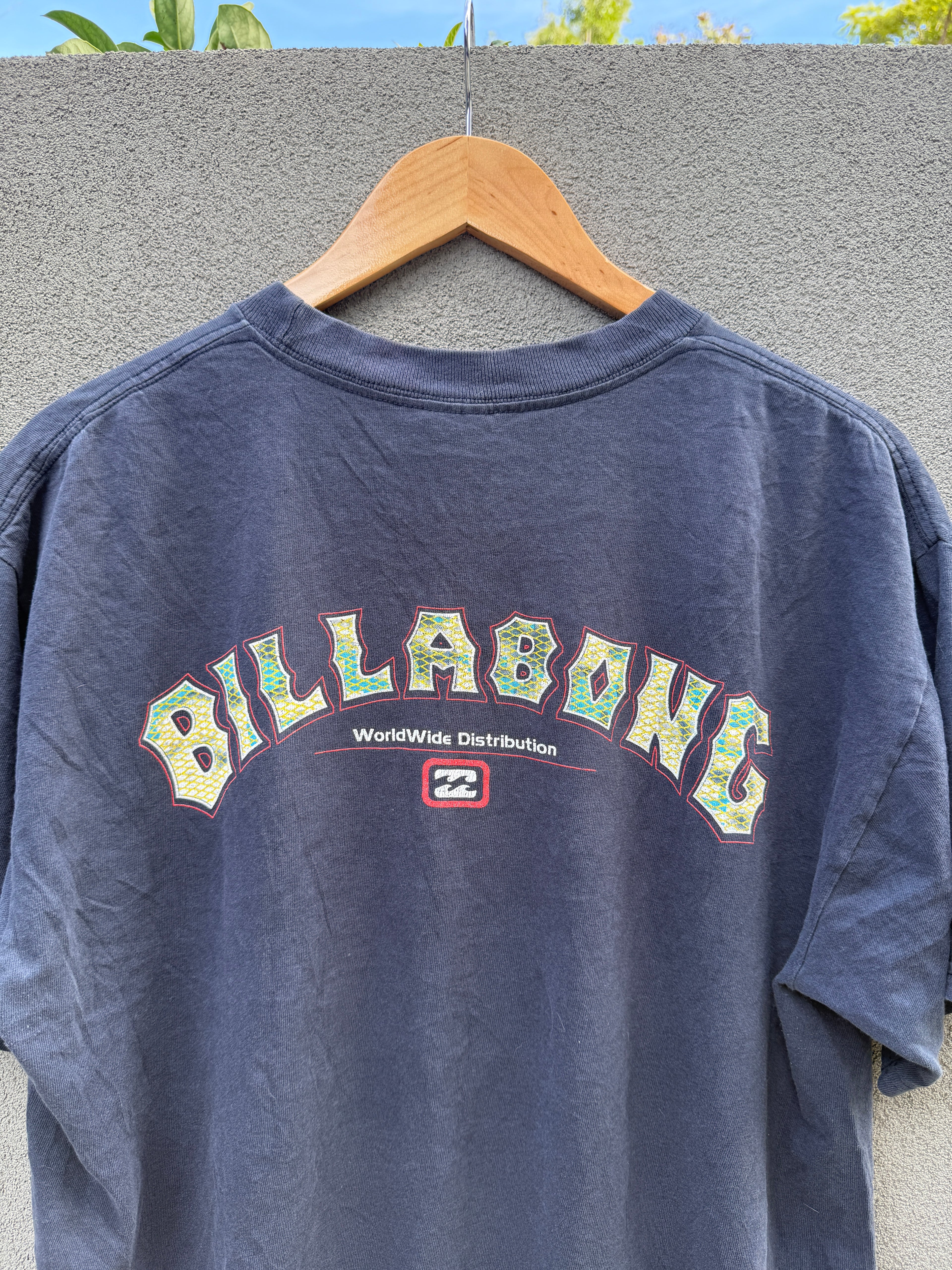 Vintage Billabong T Shirt - L
