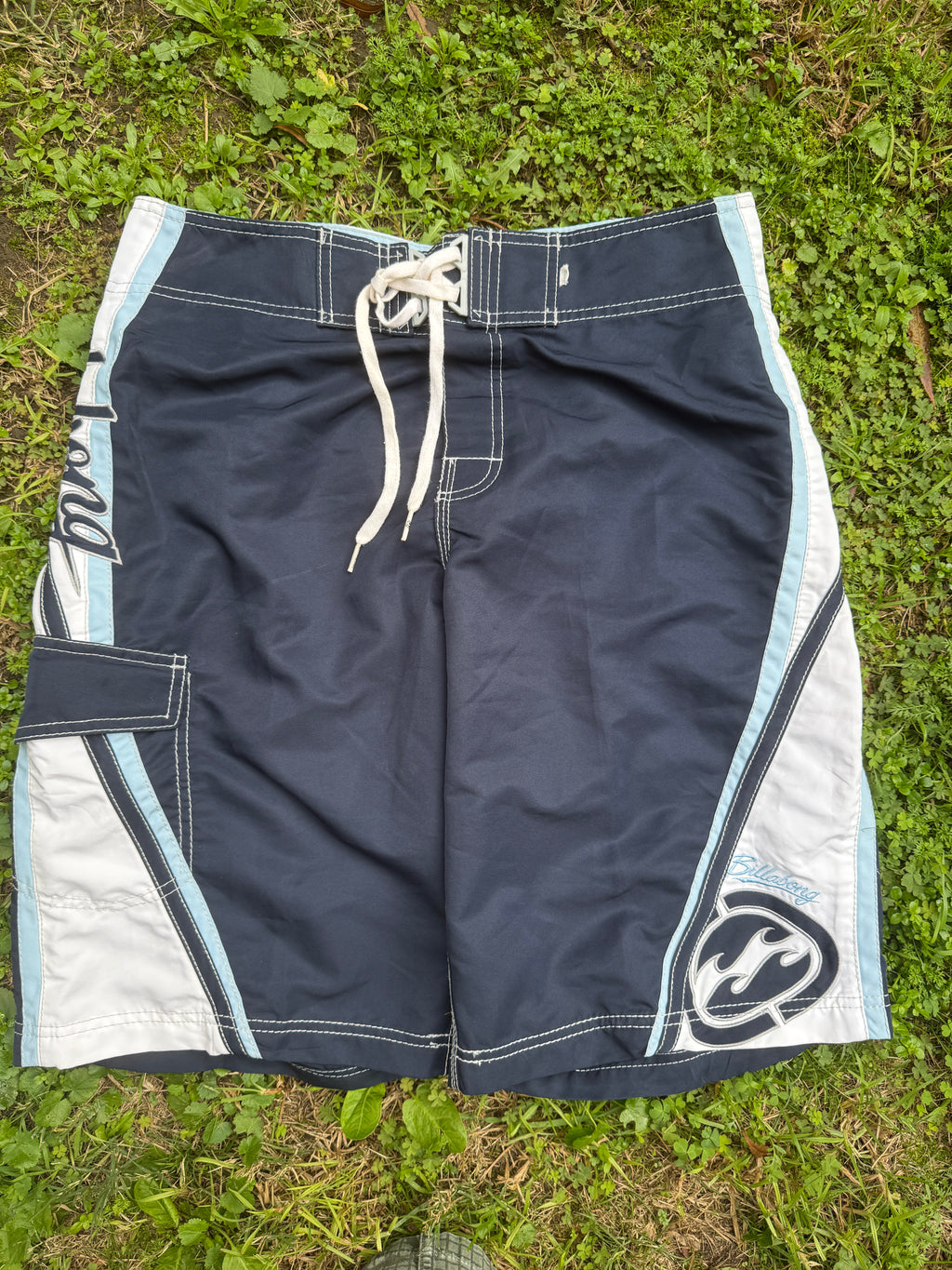 Three Tone Vintage Billabong - 32