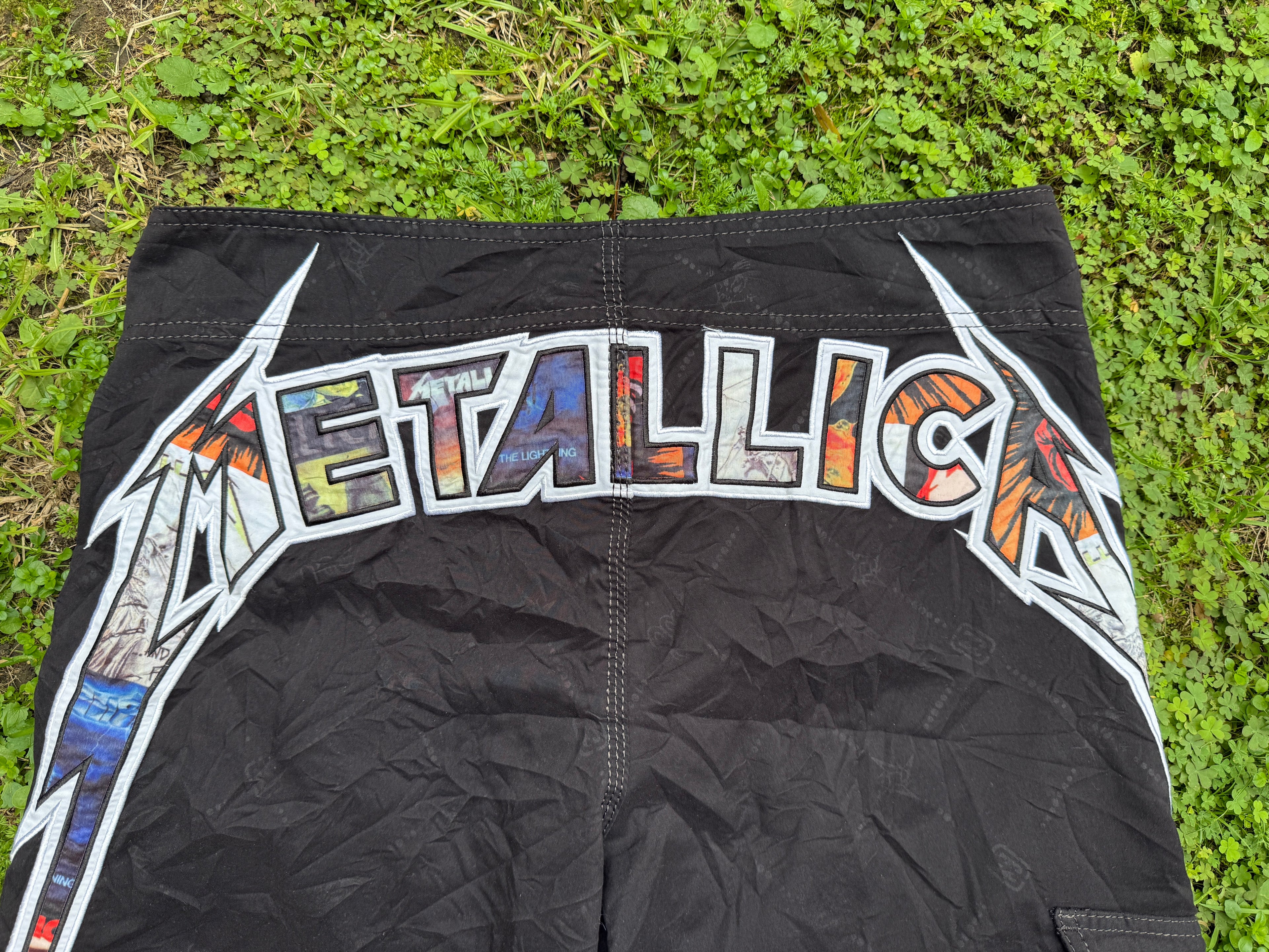 Vintage Metallica x Billabong - 34