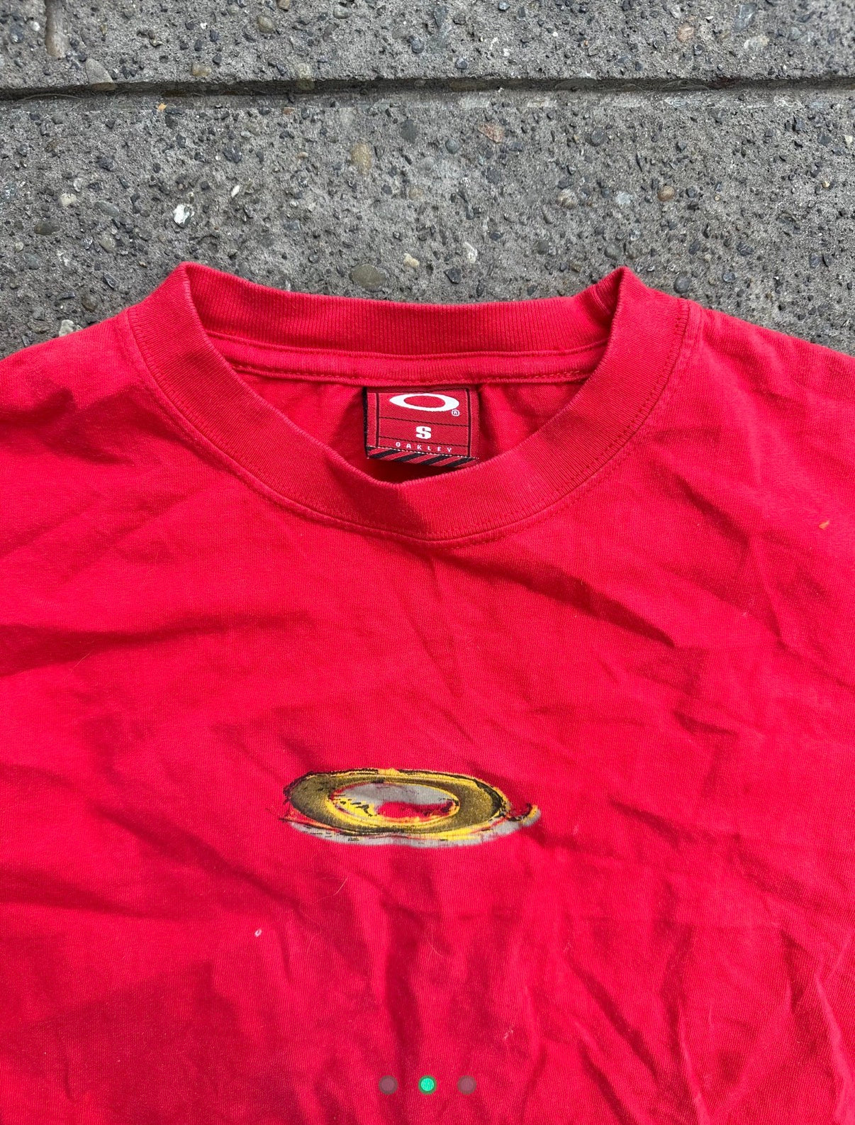 90s Centre Logo Red Oakley T-Shirt - Small
