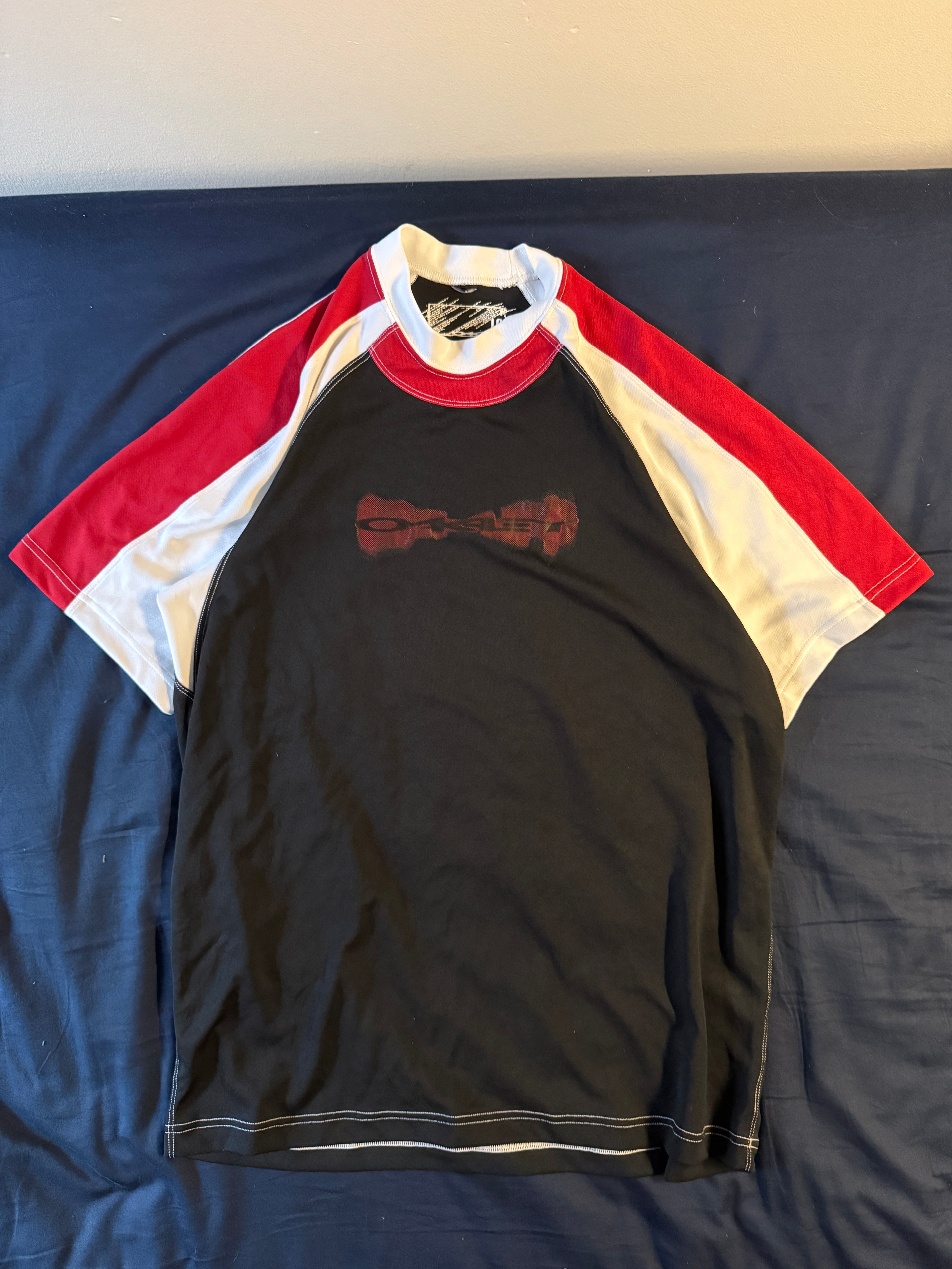 Vintage Three Tone Oakley T Shirt - L
