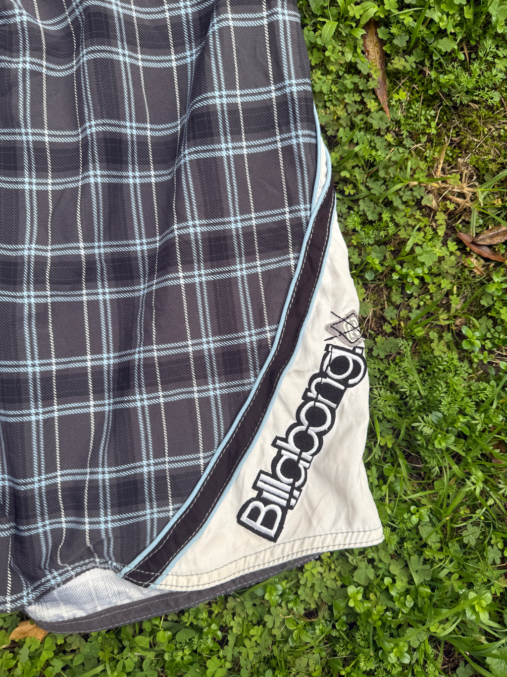 Vintage Checkered Billabong - 34