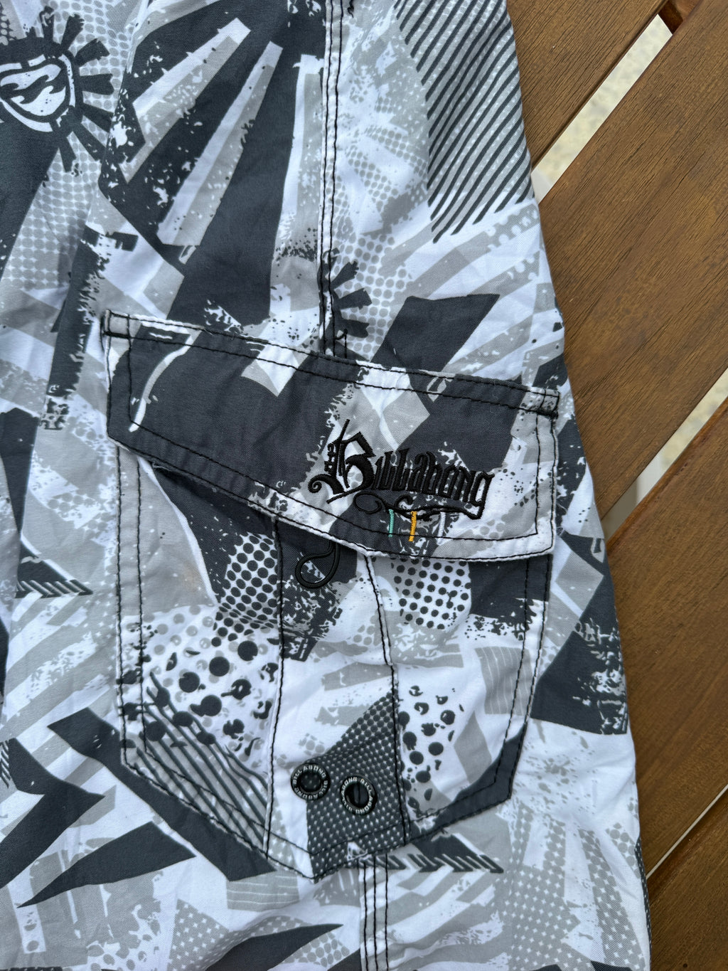 Billabong Camo Spell Out - 34
