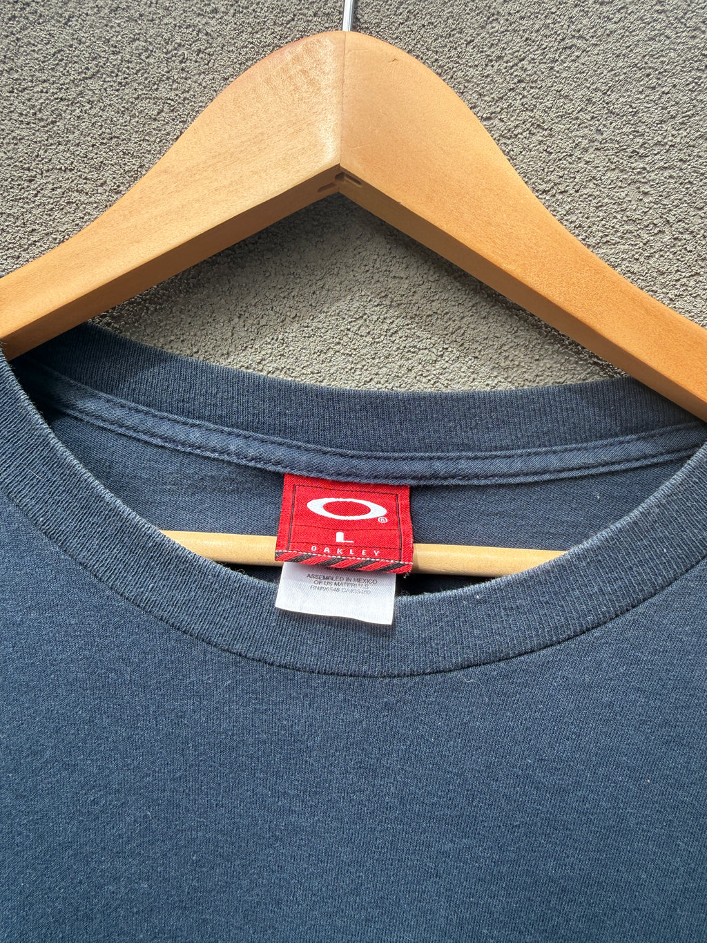 Vintage Oakley Long Sleeve - L
