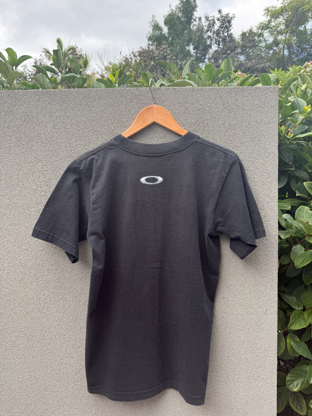 Vintage Oakley T Shirt - M