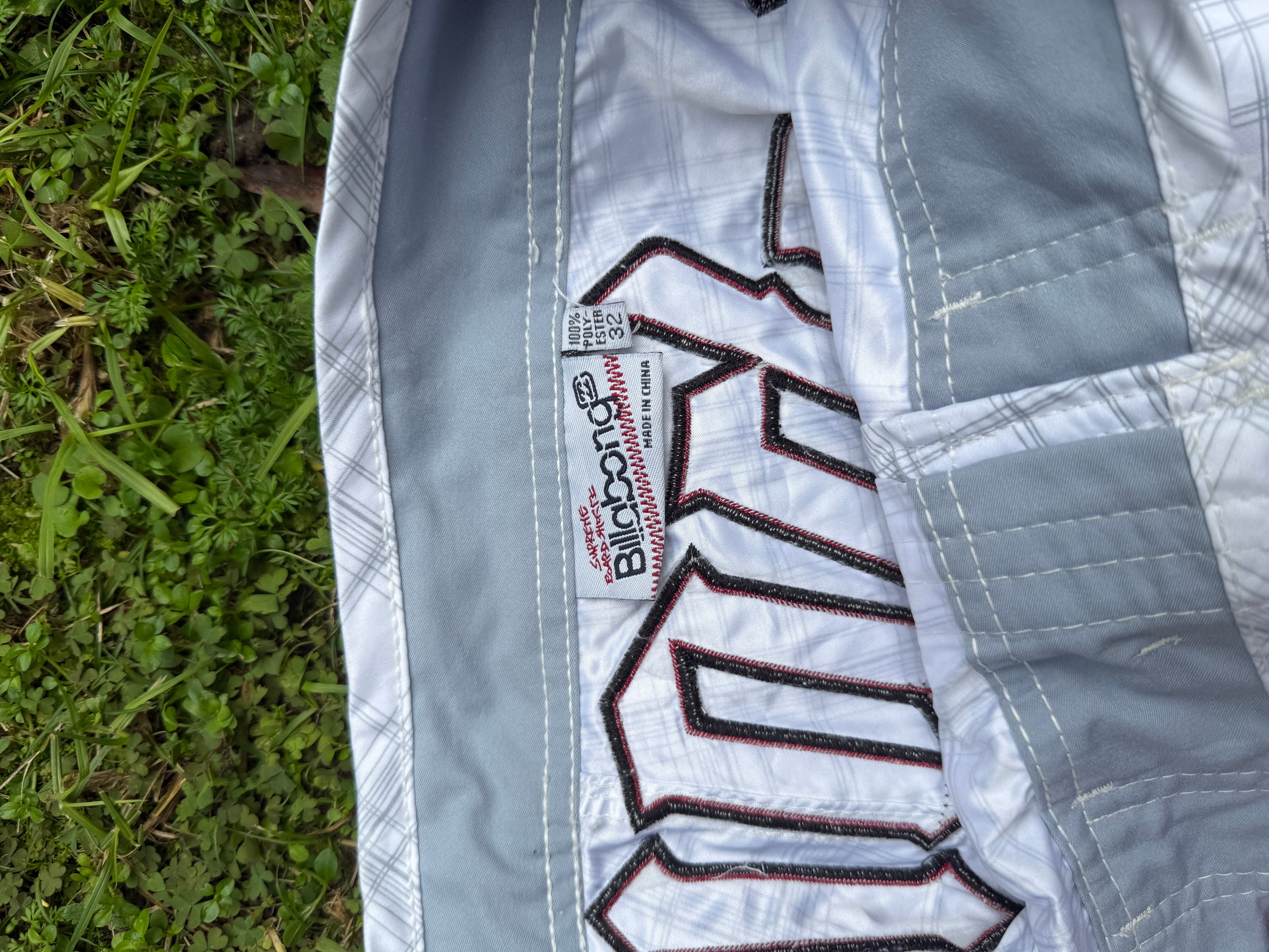 White Billabong SpellOut - 32