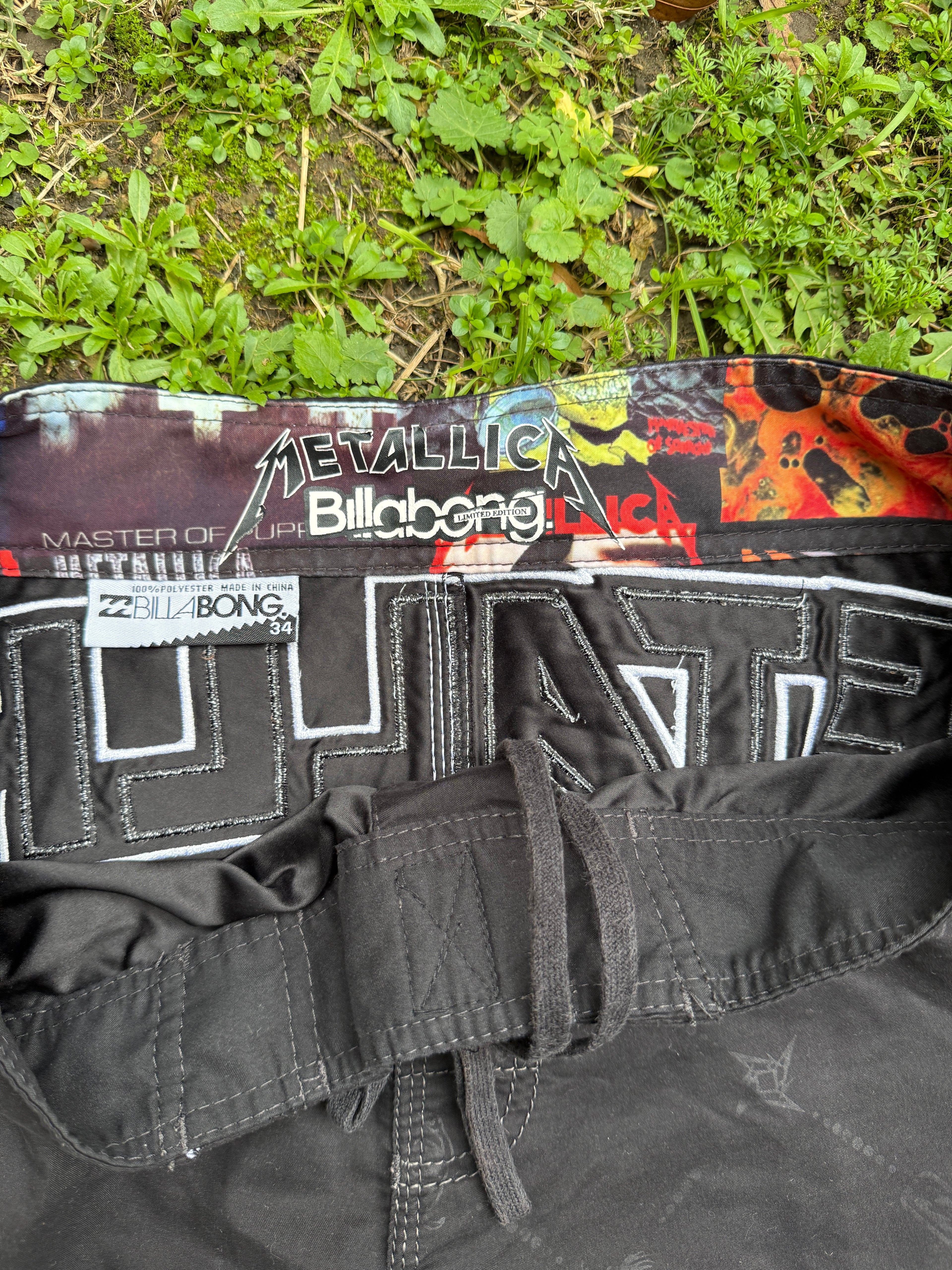 Vintage Metallica x Billabong - 34