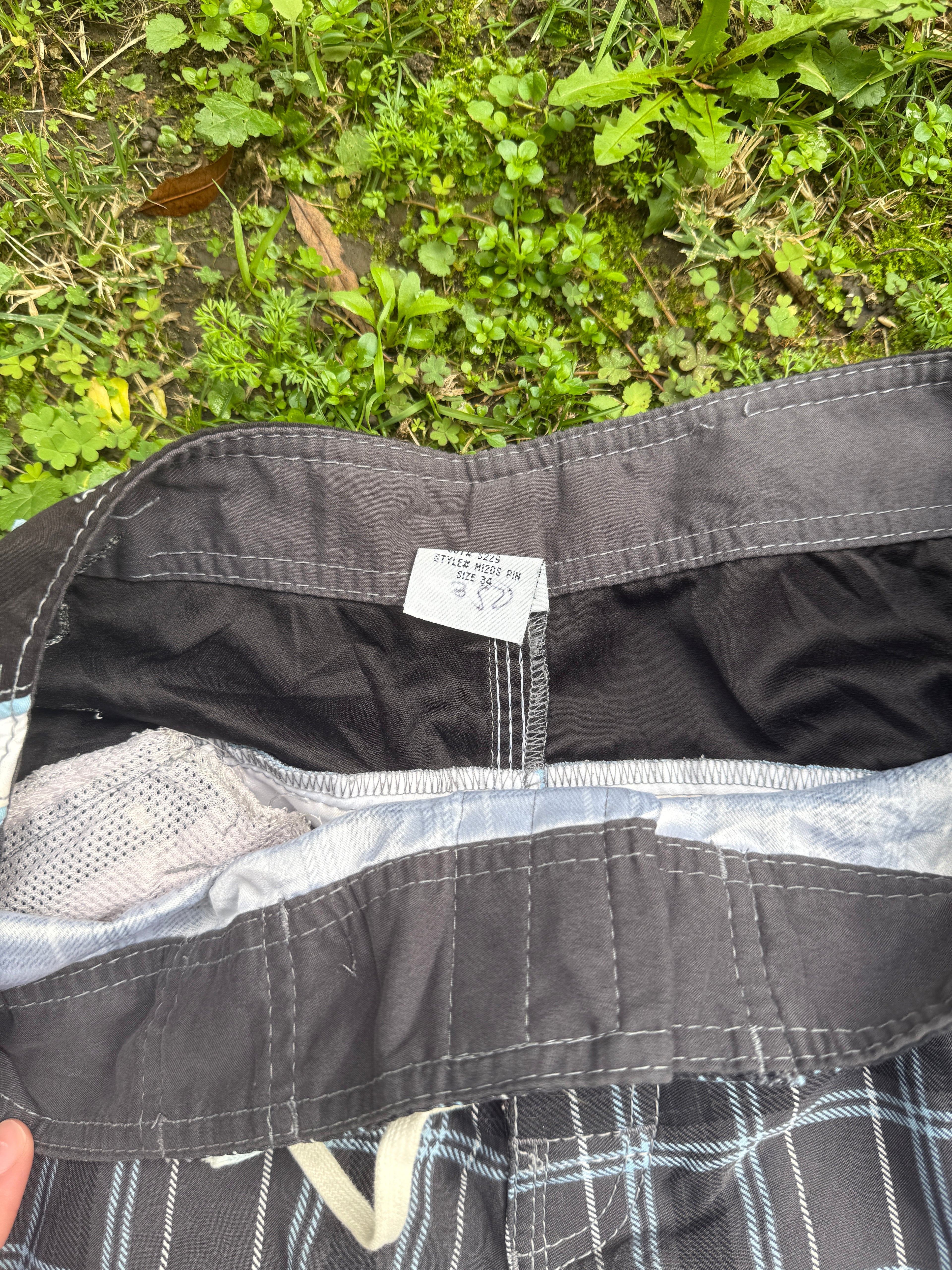 Vintage Checkered Billabong - 34