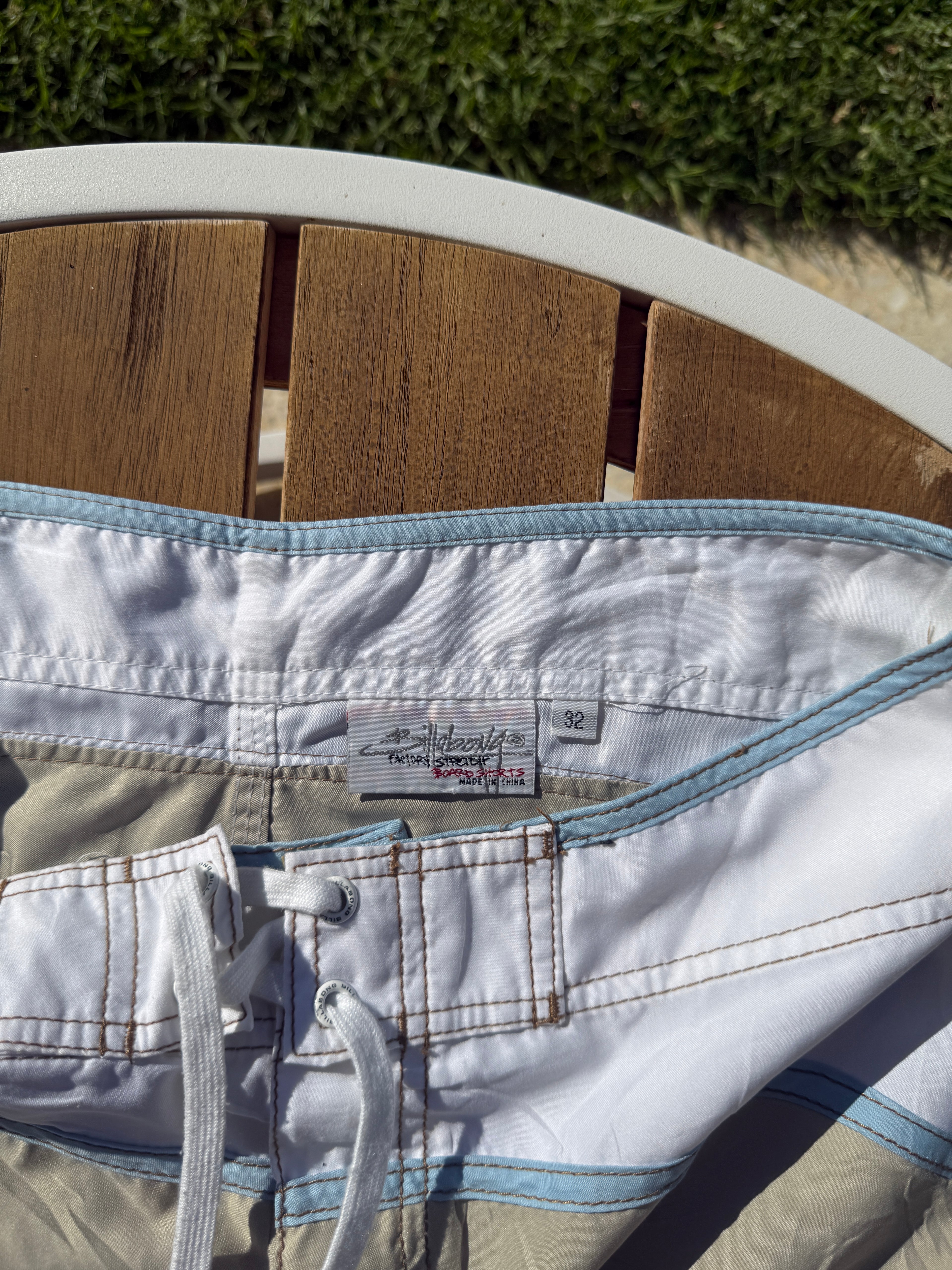 Vintage Billabong Boardies - 32