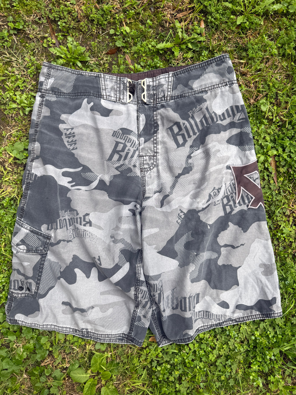 Camo Billabong SpellOut - 32